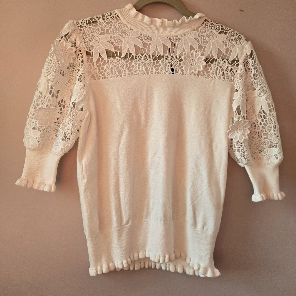 NWT Elie Tahari Sky White Margaret Lace Sleeve Knit Sweater Sz med